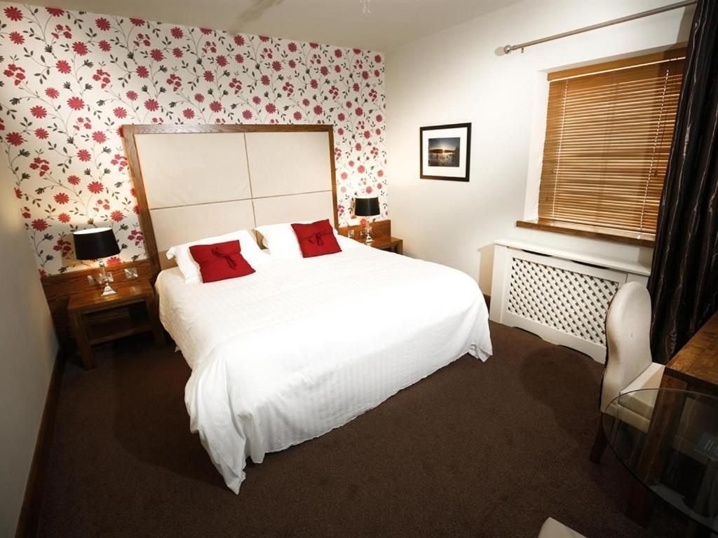 Customs House Country Inn Belcoo Room photo