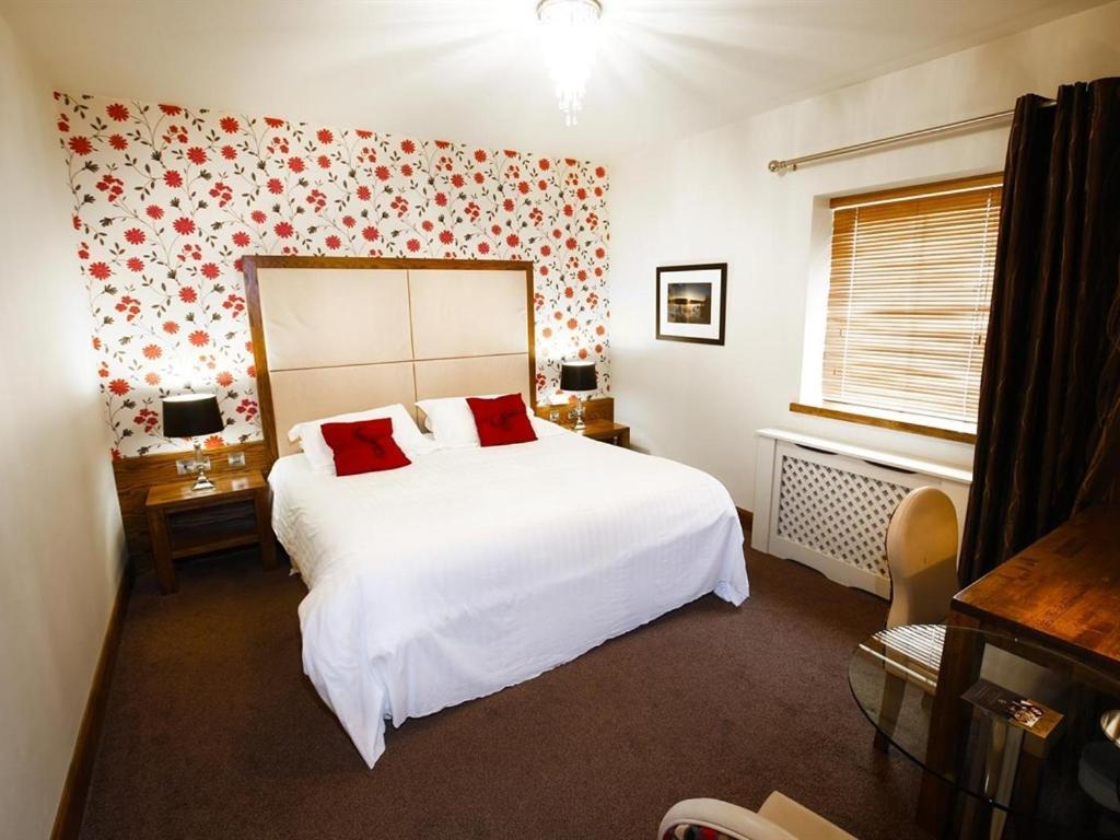 Customs House Country Inn Belcoo Exterior photo