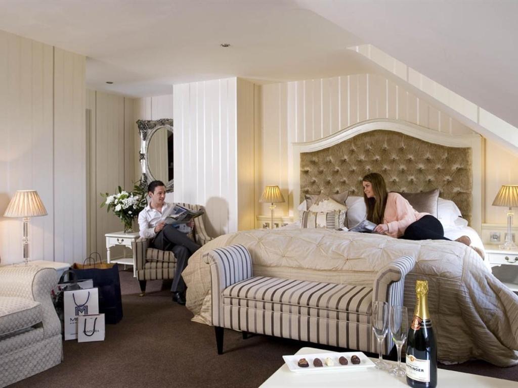 Customs House Country Inn Belcoo Room photo