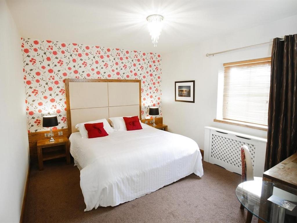 Customs House Country Inn Belcoo Room photo