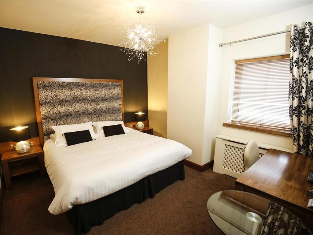 Customs House Country Inn Belcoo Room photo
