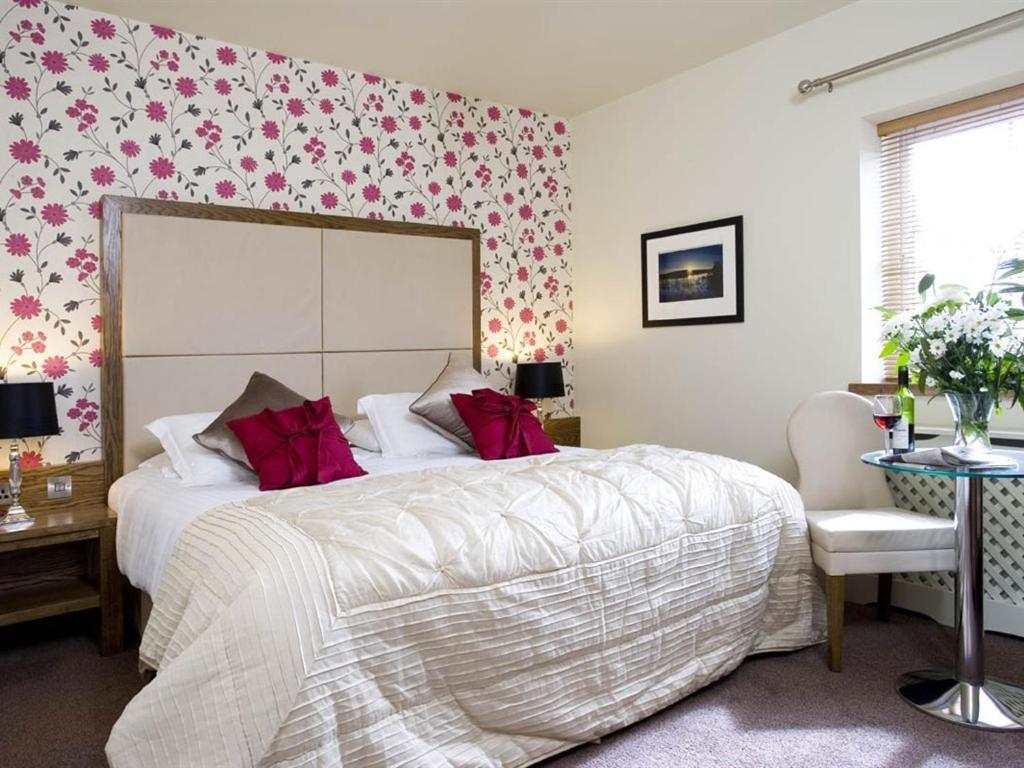 Customs House Country Inn Belcoo Room photo